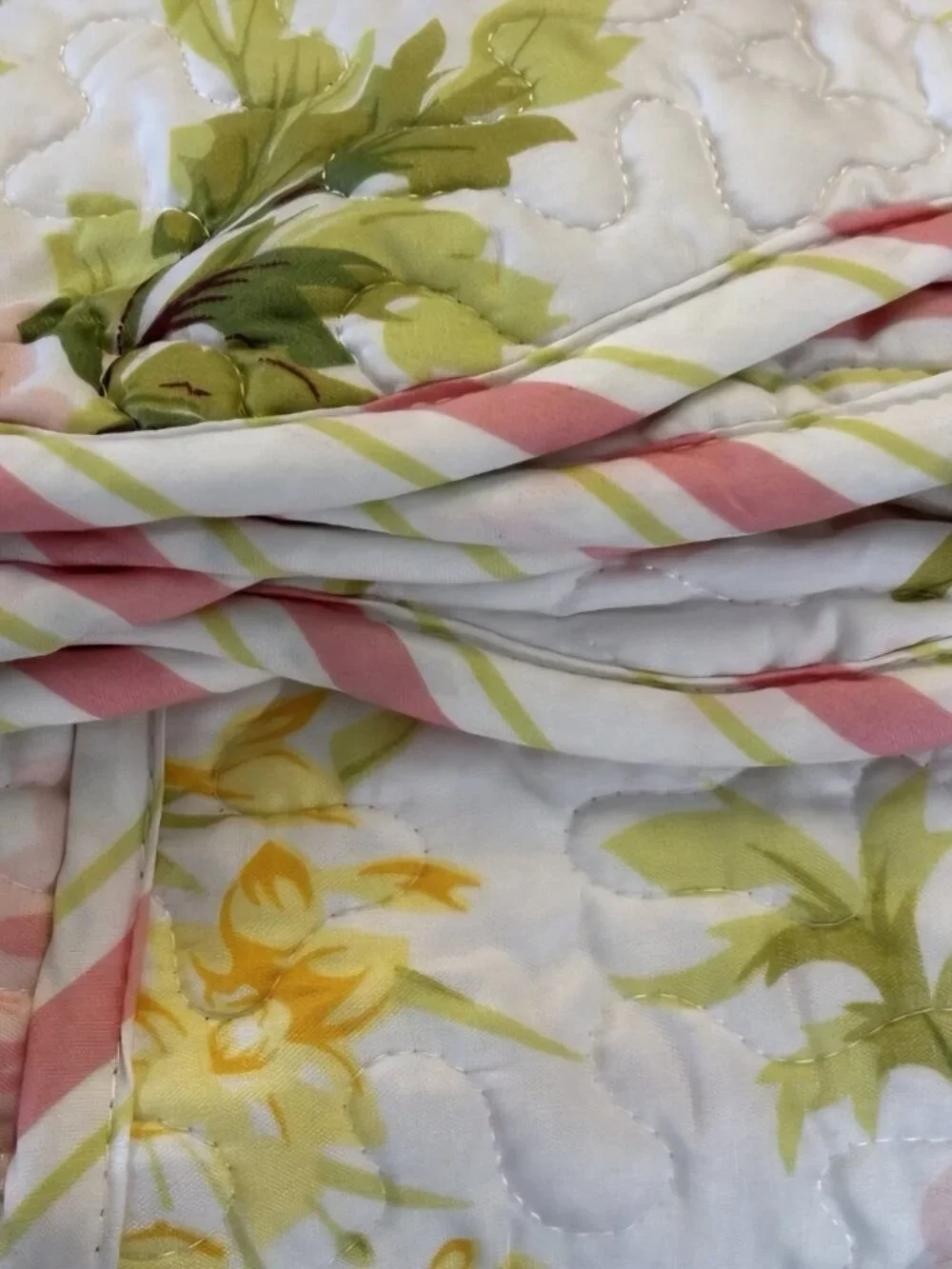 Glory Home Design Delilah Rose 3 Piece Quilted Coverlet King Set